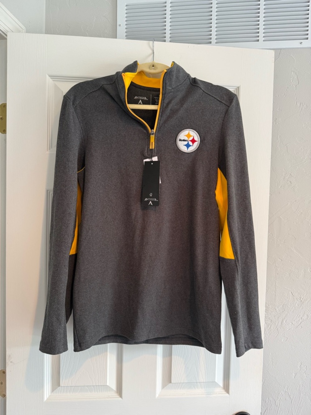 Antigua Gray and Gold Pittsburgh Steelers Quarter-Zip Pullover